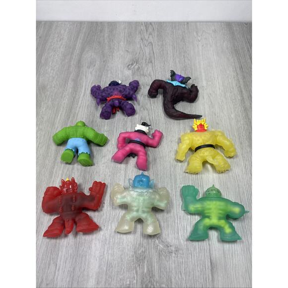 Heroes of Goo Jit Zu Glow Shifters, Dino X-Ray, Hero Pack ect 8 Count - Picture 5 of 9